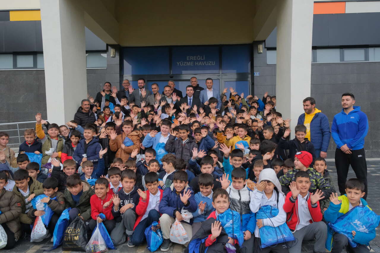 Konya’nın 20 ilçesinde yüzme eğitimleri verilmeye başladı 11